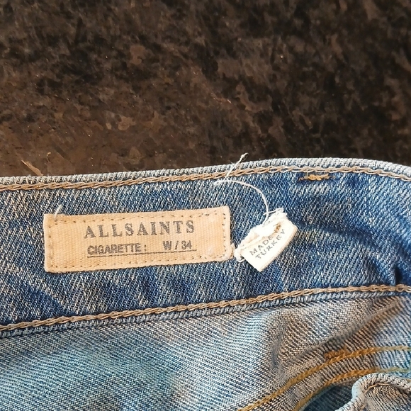 Distressed Blue Jeans - Picture 10 of 10